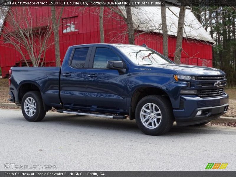 Front 3/4 View of 2019 Silverado 1500 RST Double Cab