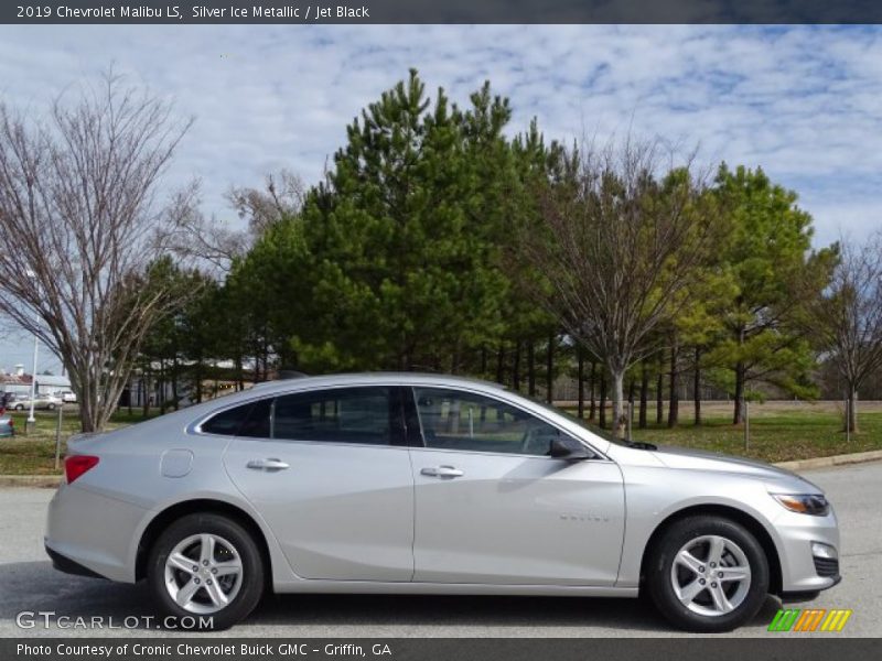  2019 Malibu LS Silver Ice Metallic