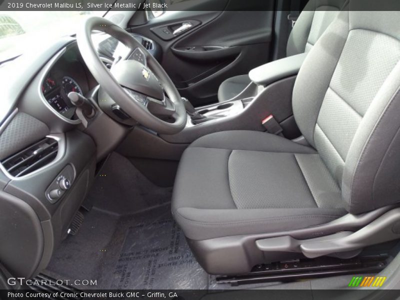 Silver Ice Metallic / Jet Black 2019 Chevrolet Malibu LS