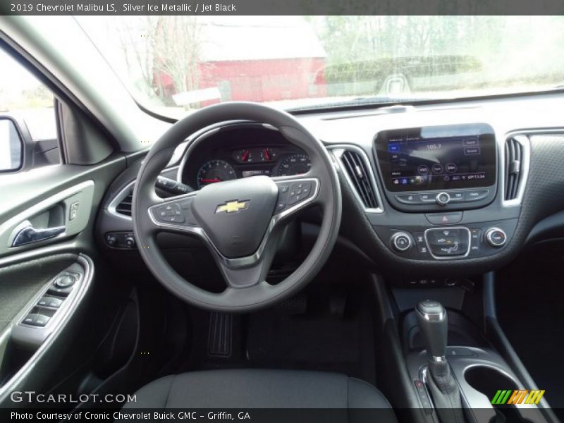 Silver Ice Metallic / Jet Black 2019 Chevrolet Malibu LS