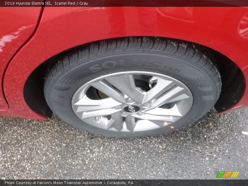 Scarlet Red / Gray 2019 Hyundai Elantra SEL