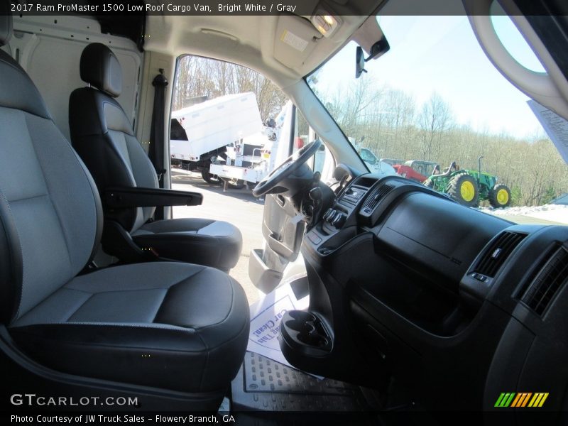 Bright White / Gray 2017 Ram ProMaster 1500 Low Roof Cargo Van