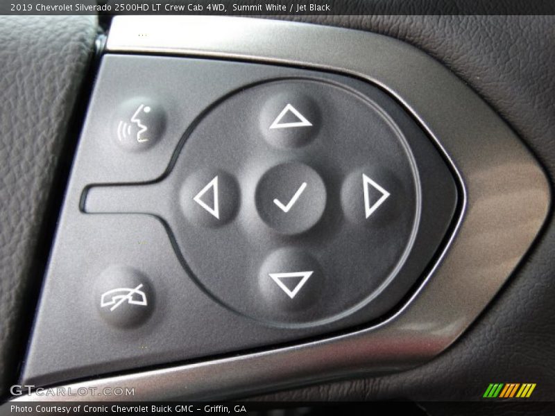 Summit White / Jet Black 2019 Chevrolet Silverado 2500HD LT Crew Cab 4WD