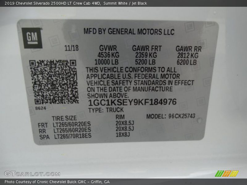 Summit White / Jet Black 2019 Chevrolet Silverado 2500HD LT Crew Cab 4WD