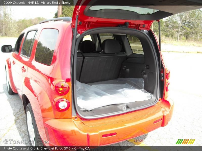 Victory Red / Ebony 2009 Chevrolet HHR LS
