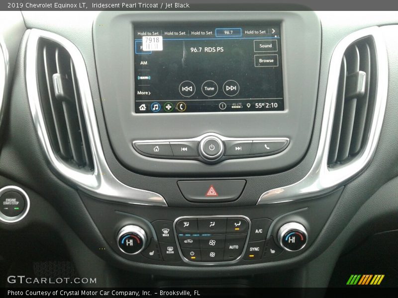 Iridescent Pearl Tricoat / Jet Black 2019 Chevrolet Equinox LT