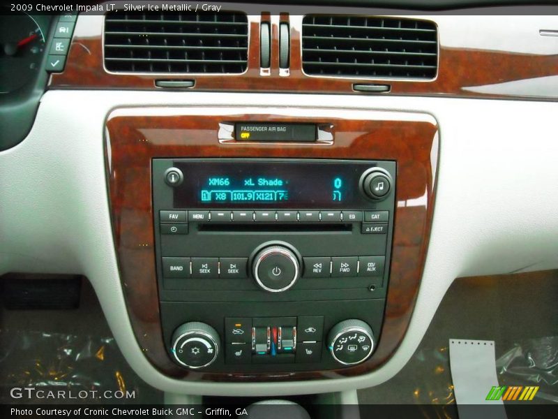 Silver Ice Metallic / Gray 2009 Chevrolet Impala LT