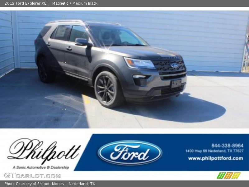 Magnetic / Medium Black 2019 Ford Explorer XLT