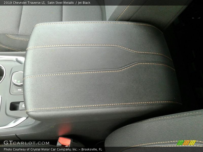Satin Steel Metallic / Jet Black 2019 Chevrolet Traverse LS