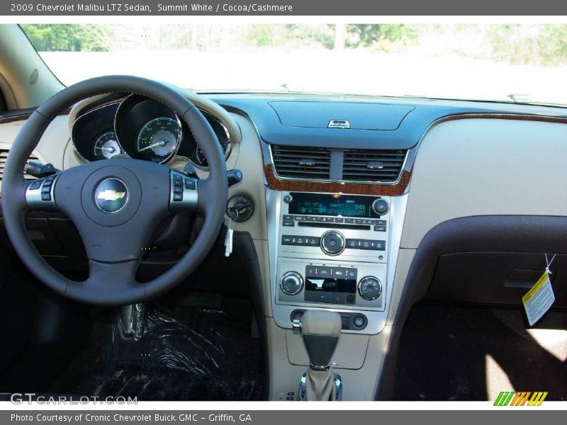 Summit White / Cocoa/Cashmere 2009 Chevrolet Malibu LTZ Sedan