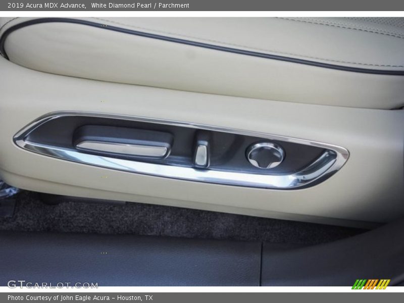 White Diamond Pearl / Parchment 2019 Acura MDX Advance