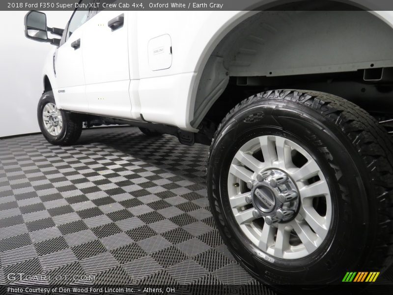 Oxford White / Earth Gray 2018 Ford F350 Super Duty XLT Crew Cab 4x4