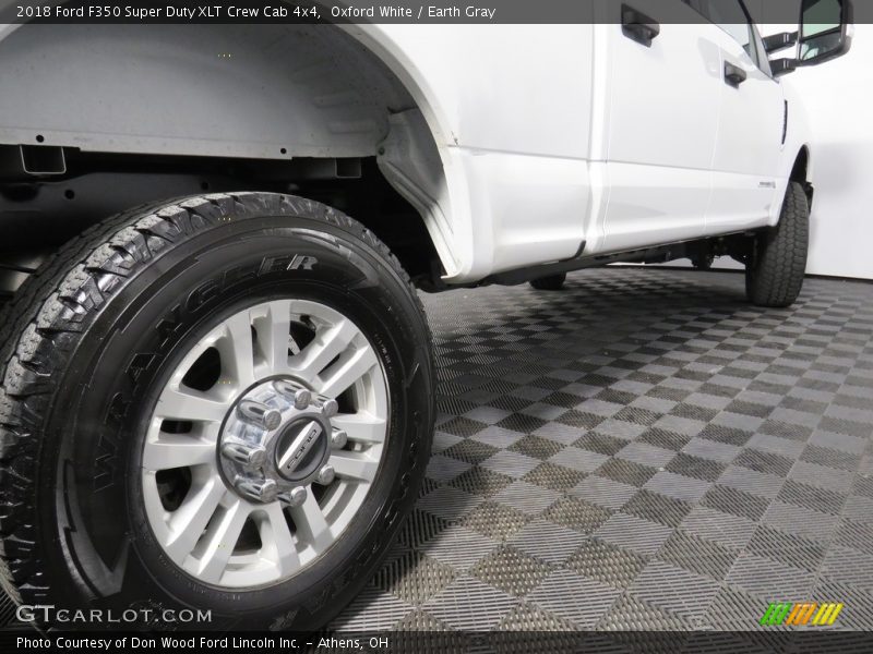 Oxford White / Earth Gray 2018 Ford F350 Super Duty XLT Crew Cab 4x4