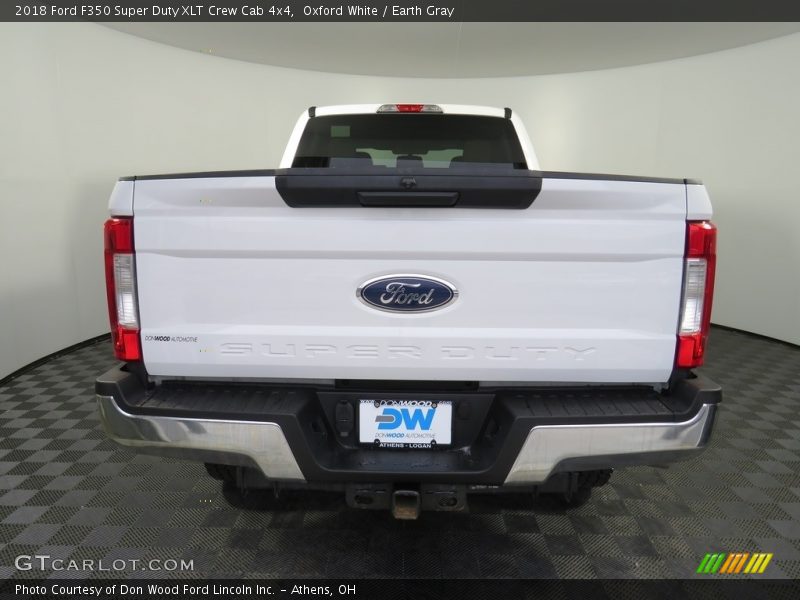 Oxford White / Earth Gray 2018 Ford F350 Super Duty XLT Crew Cab 4x4
