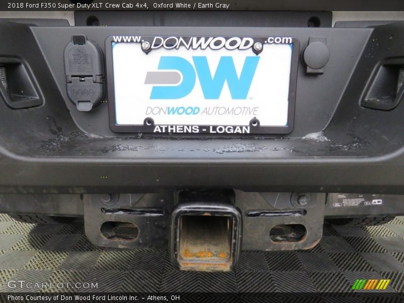 Oxford White / Earth Gray 2018 Ford F350 Super Duty XLT Crew Cab 4x4