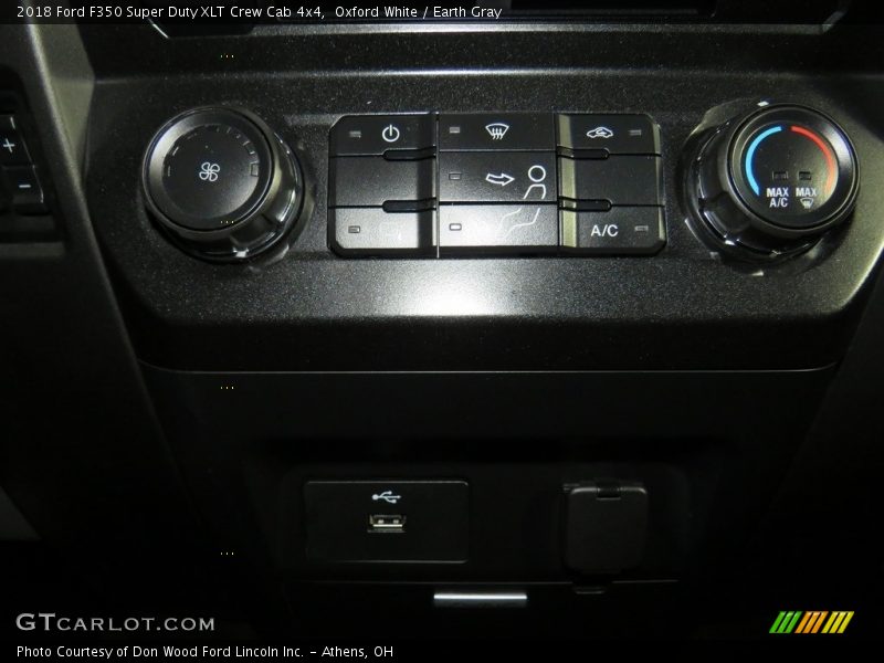 Oxford White / Earth Gray 2018 Ford F350 Super Duty XLT Crew Cab 4x4
