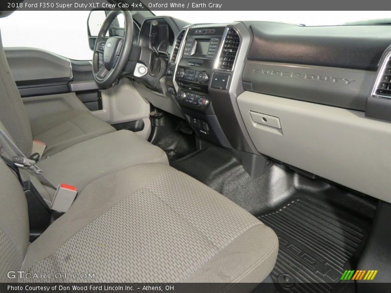 Oxford White / Earth Gray 2018 Ford F350 Super Duty XLT Crew Cab 4x4