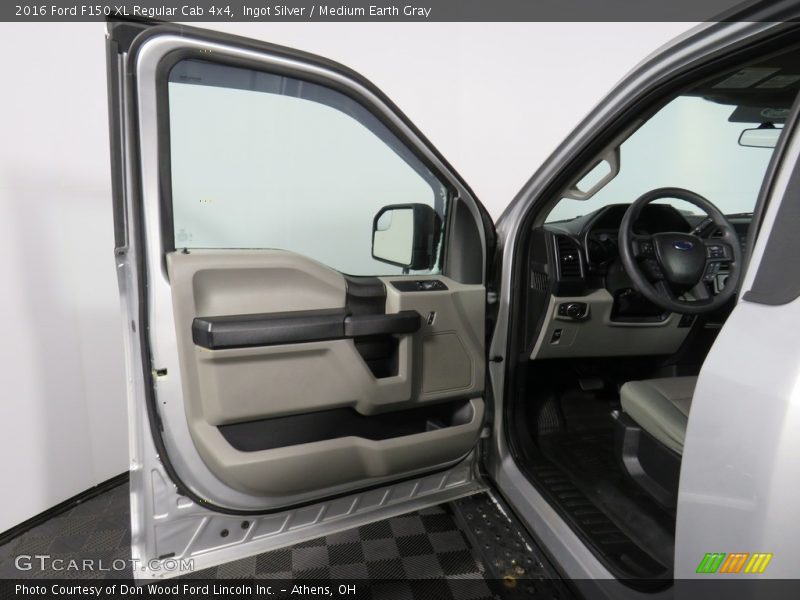 Ingot Silver / Medium Earth Gray 2016 Ford F150 XL Regular Cab 4x4