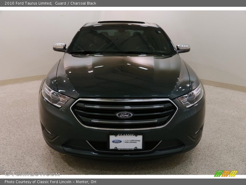 Guard / Charcoal Black 2016 Ford Taurus Limited