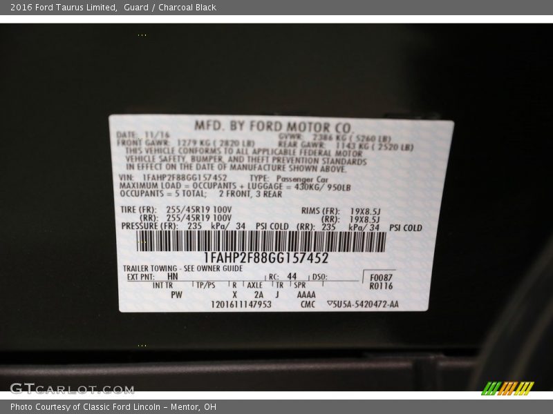 Guard / Charcoal Black 2016 Ford Taurus Limited