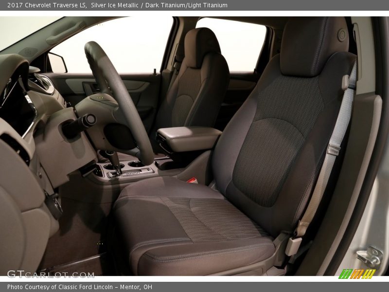 Silver Ice Metallic / Dark Titanium/Light Titanium 2017 Chevrolet Traverse LS