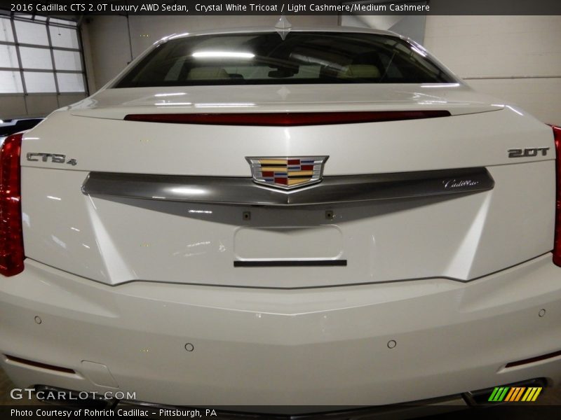 Crystal White Tricoat / Light Cashmere/Medium Cashmere 2016 Cadillac CTS 2.0T Luxury AWD Sedan