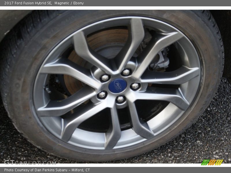 Magnetic / Ebony 2017 Ford Fusion Hybrid SE