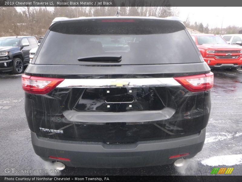 Mosaic Black Metallic / Jet Black 2019 Chevrolet Traverse LS