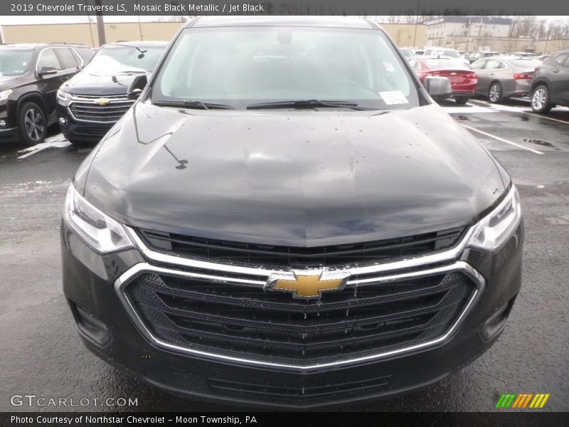 Mosaic Black Metallic / Jet Black 2019 Chevrolet Traverse LS