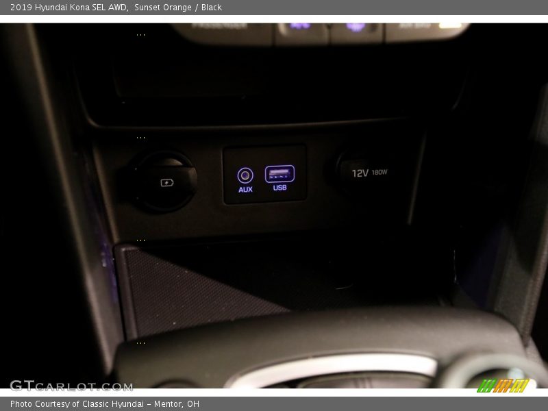 Sunset Orange / Black 2019 Hyundai Kona SEL AWD