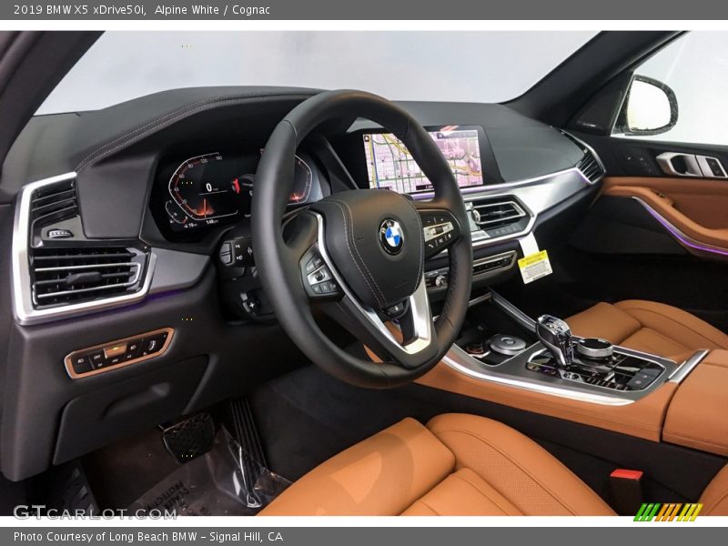 Alpine White / Cognac 2019 BMW X5 xDrive50i
