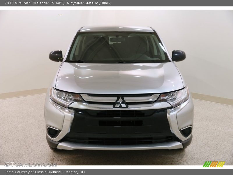 Alloy Silver Metallic / Black 2018 Mitsubishi Outlander ES AWC