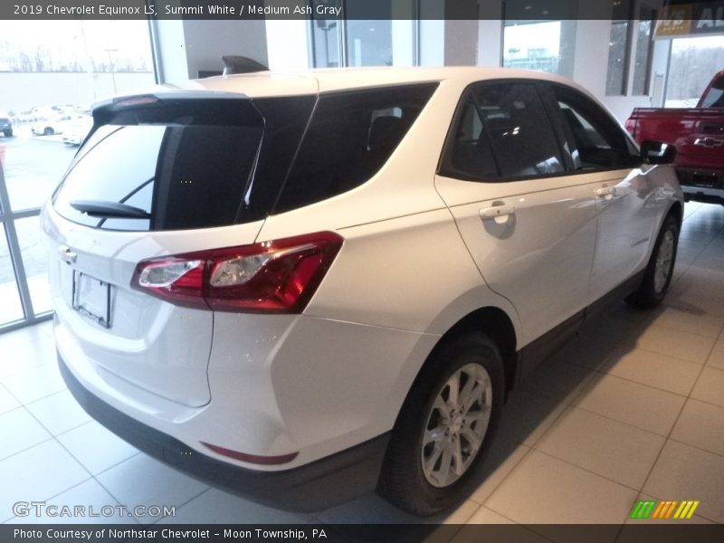 Summit White / Medium Ash Gray 2019 Chevrolet Equinox LS