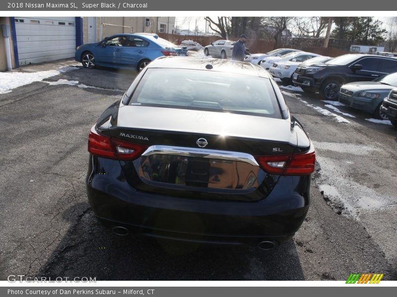 Super Black / Charcoal 2018 Nissan Maxima SL