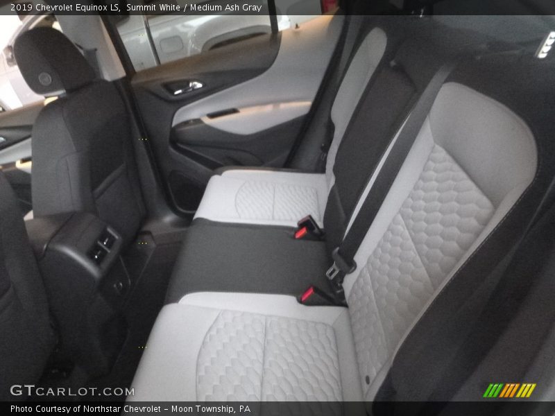 Summit White / Medium Ash Gray 2019 Chevrolet Equinox LS