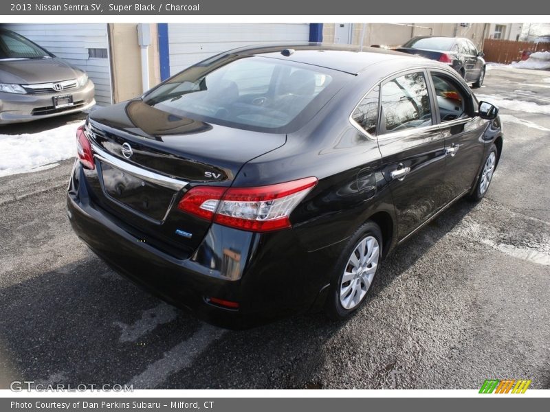 Super Black / Charcoal 2013 Nissan Sentra SV