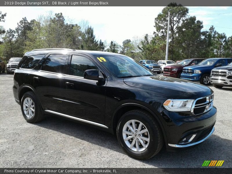 DB Black / Light Frost Beige/Black 2019 Dodge Durango SXT