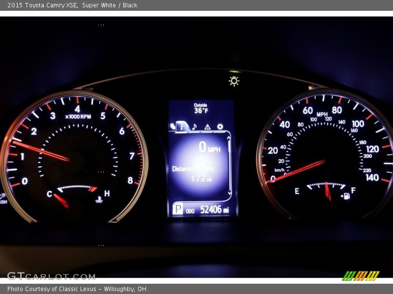 Super White / Black 2015 Toyota Camry XSE