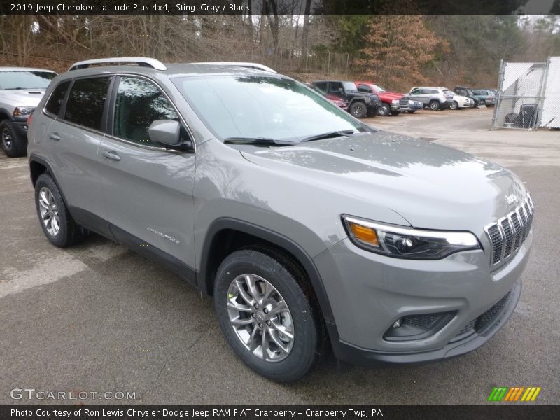 Sting-Gray / Black 2019 Jeep Cherokee Latitude Plus 4x4