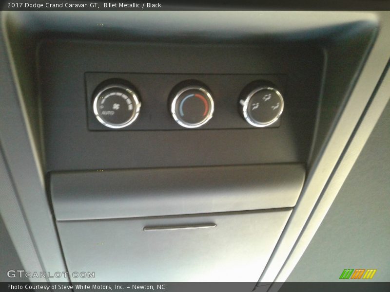 Billet Metallic / Black 2017 Dodge Grand Caravan GT