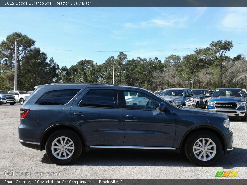 Reactor Blue / Black 2019 Dodge Durango SXT