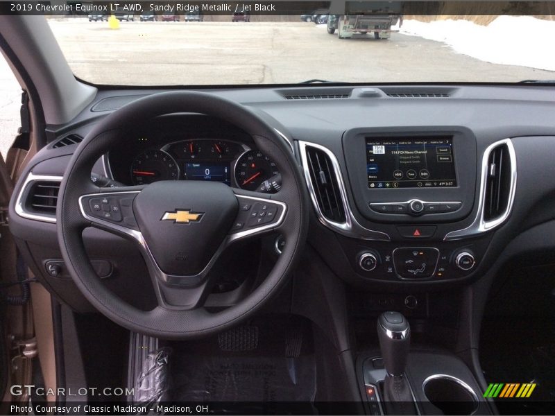 Sandy Ridge Metallic / Jet Black 2019 Chevrolet Equinox LT AWD