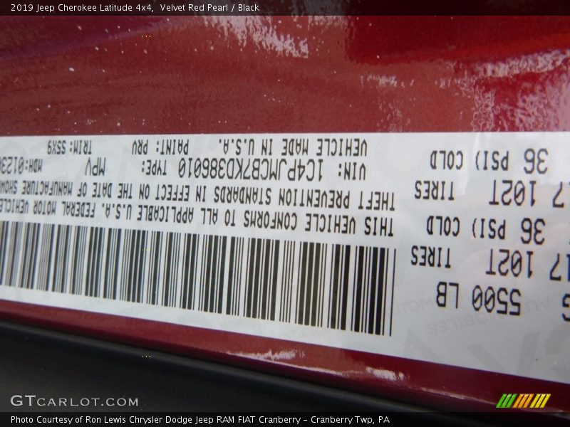 Velvet Red Pearl / Black 2019 Jeep Cherokee Latitude 4x4
