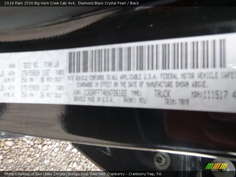 Diamond Black Crystal Pearl / Black 2019 Ram 1500 Big Horn Crew Cab 4x4