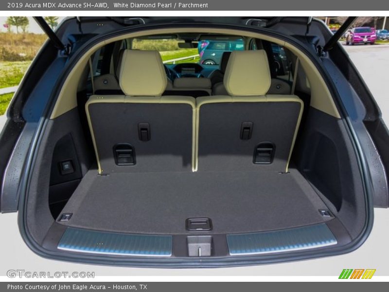 White Diamond Pearl / Parchment 2019 Acura MDX Advance SH-AWD