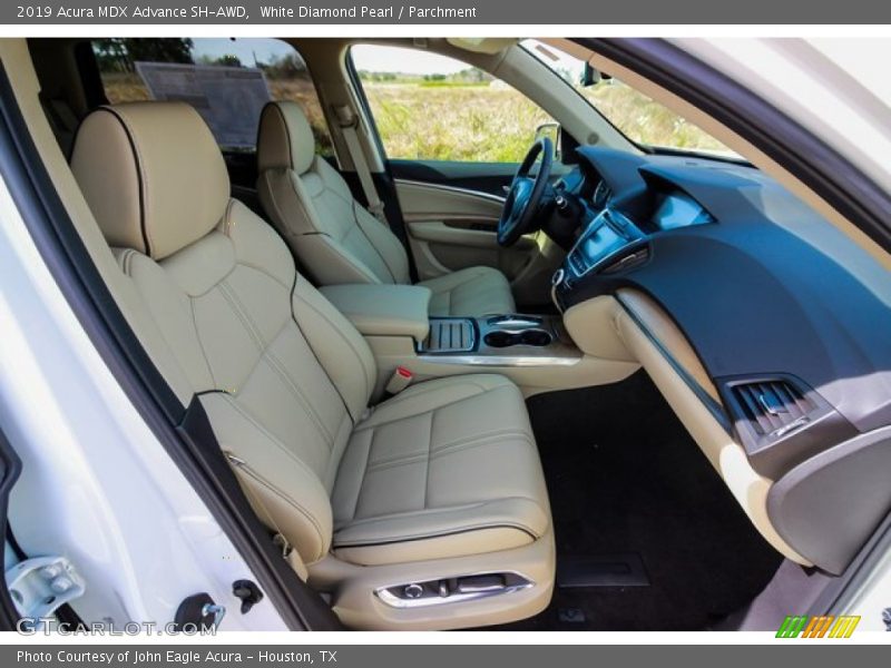 White Diamond Pearl / Parchment 2019 Acura MDX Advance SH-AWD