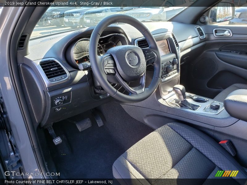 Sting-Gray / Black 2019 Jeep Grand Cherokee Upland 4x4