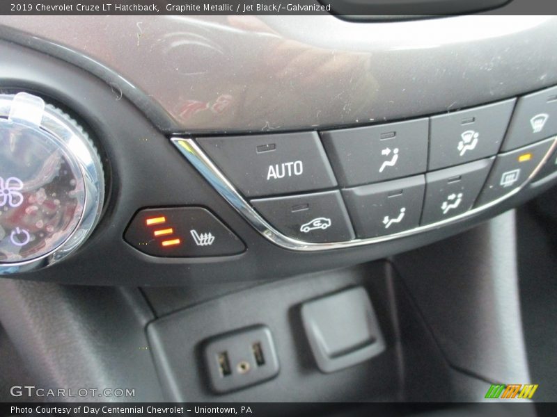 Graphite Metallic / Jet Black/­Galvanized 2019 Chevrolet Cruze LT Hatchback