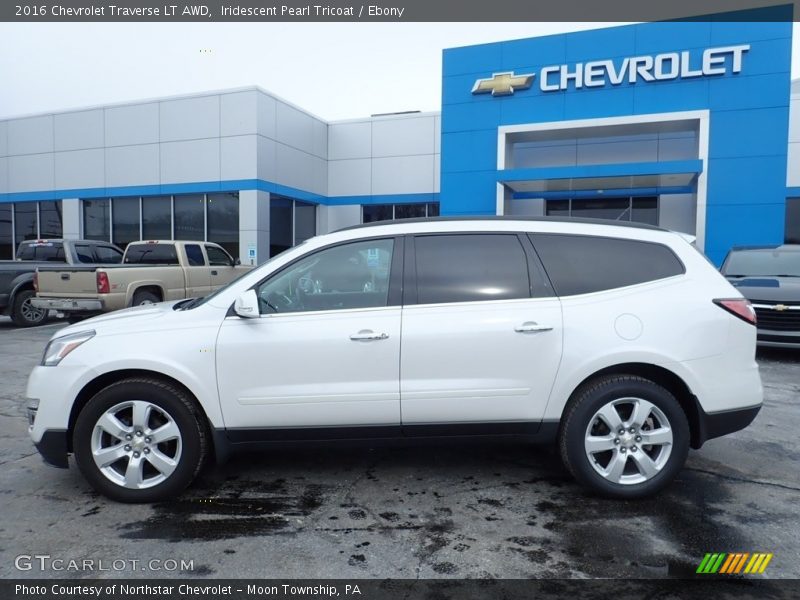 Iridescent Pearl Tricoat / Ebony 2016 Chevrolet Traverse LT AWD