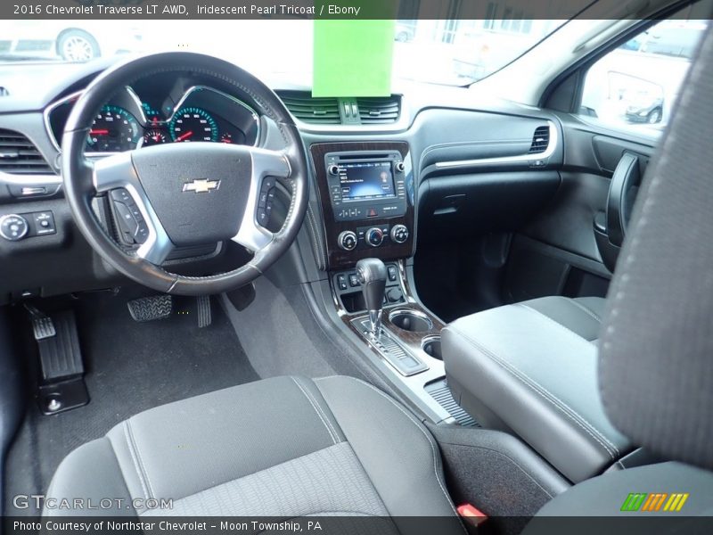 Iridescent Pearl Tricoat / Ebony 2016 Chevrolet Traverse LT AWD